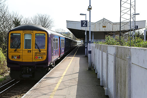 Nunhead railway station